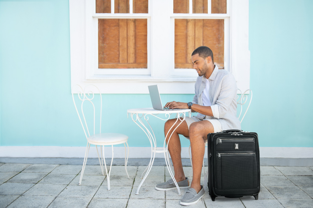 REDUCE BUSINESS TRIP STRESS WITH BLEISURE TRAVEL