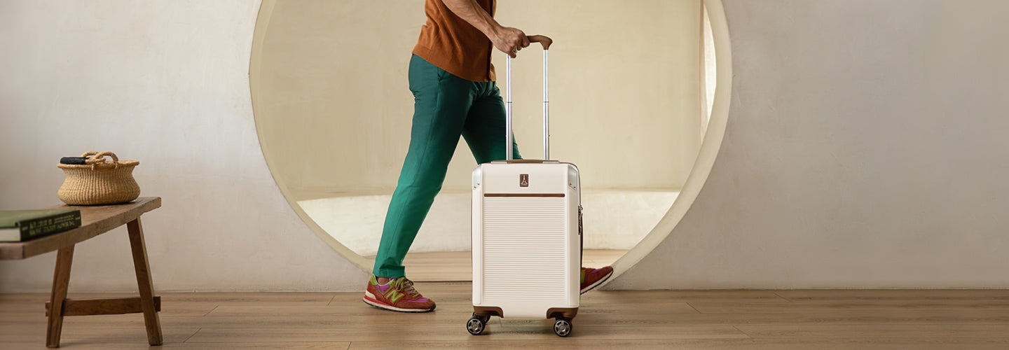 Platinum® Elite Hardside