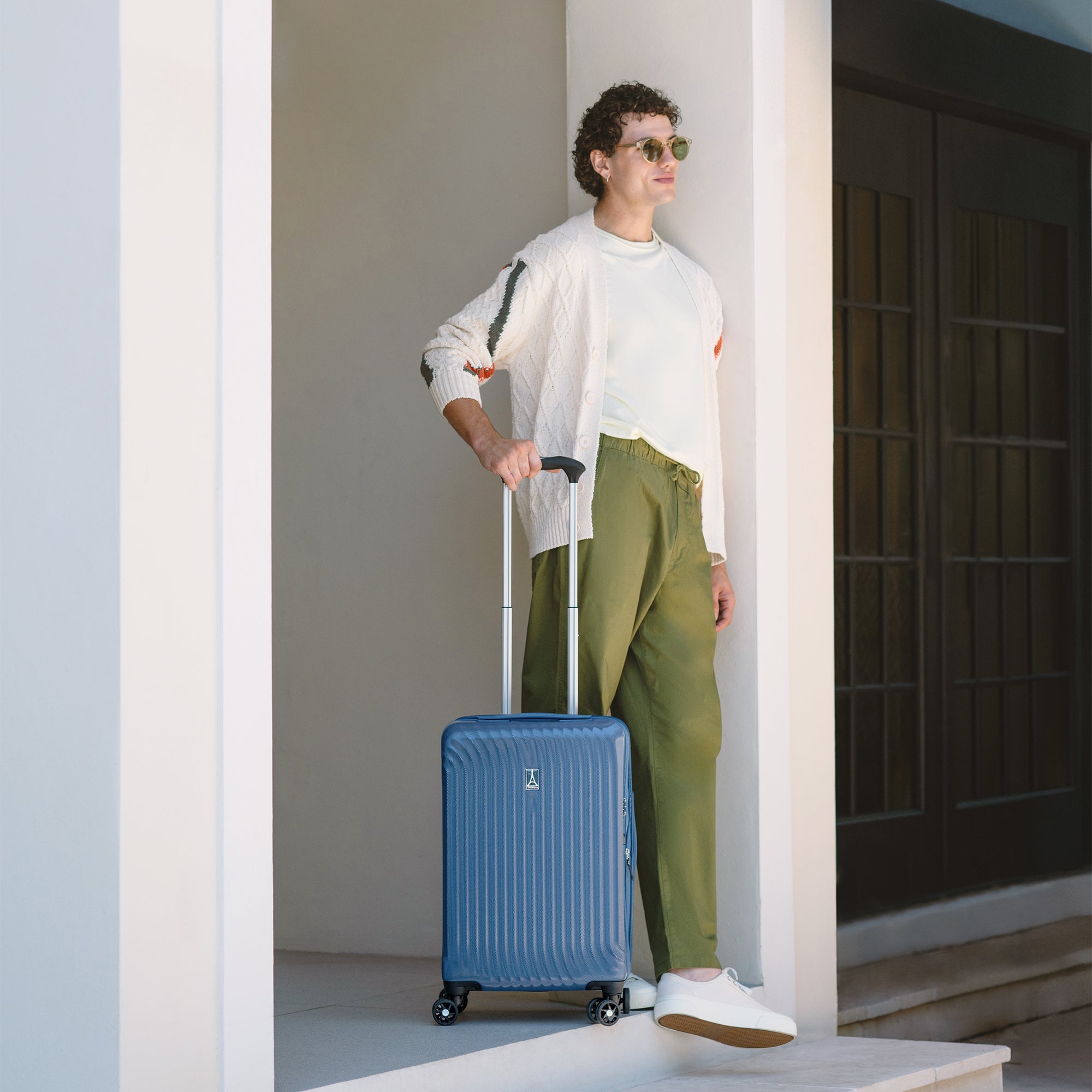 Maxlite® Air Luggage Collection – Travelpro® Europe