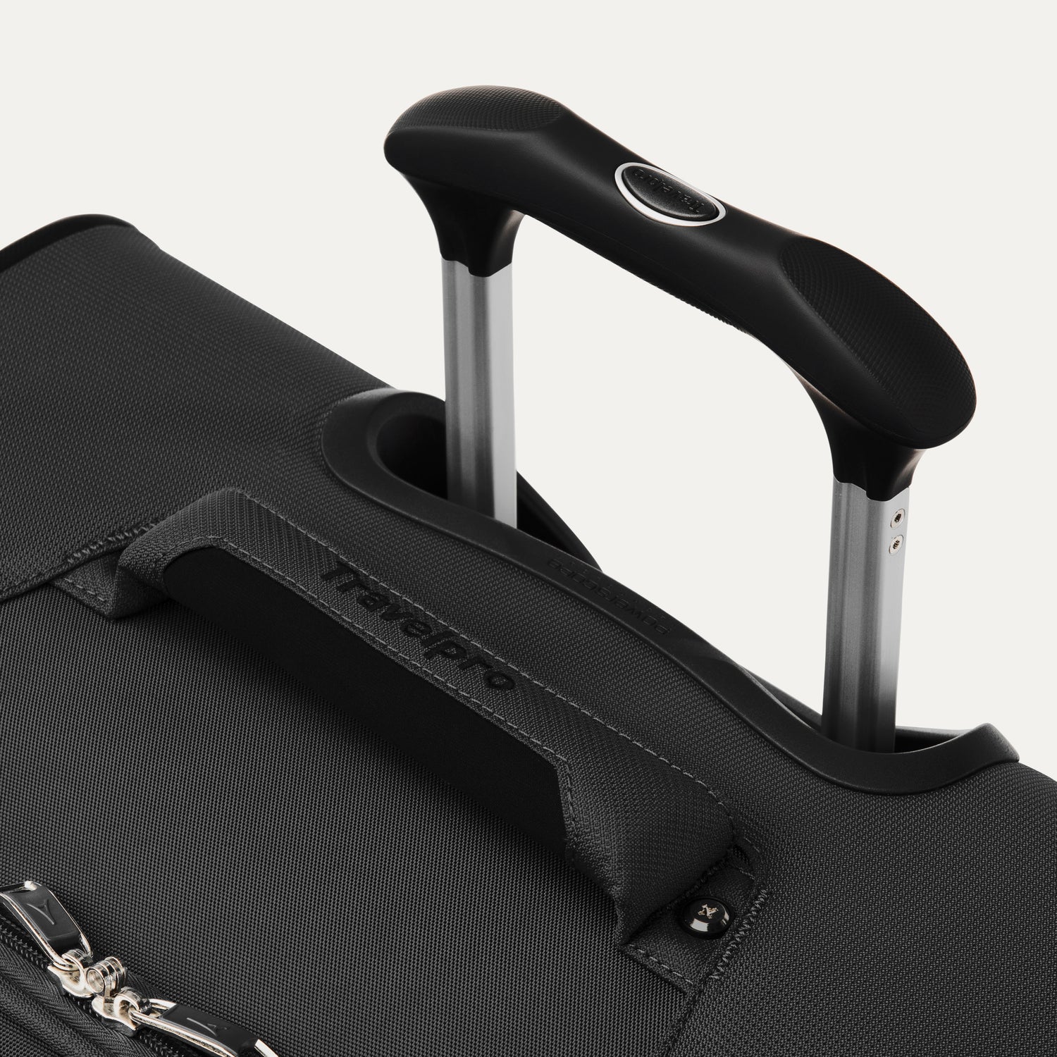 Maxlite® 5 Medium Expandable Soft Shell Spinner 69cm (69 x 47 x 29 cm)