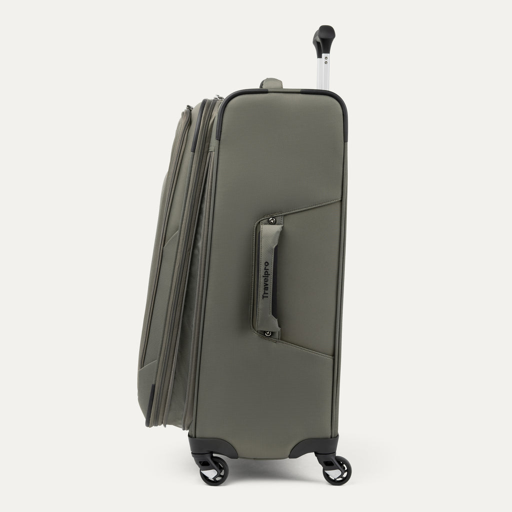 Maxlite® 5 Medium Expandable Soft Shell Spinner 69cm (69 x 47 x 29 cm)