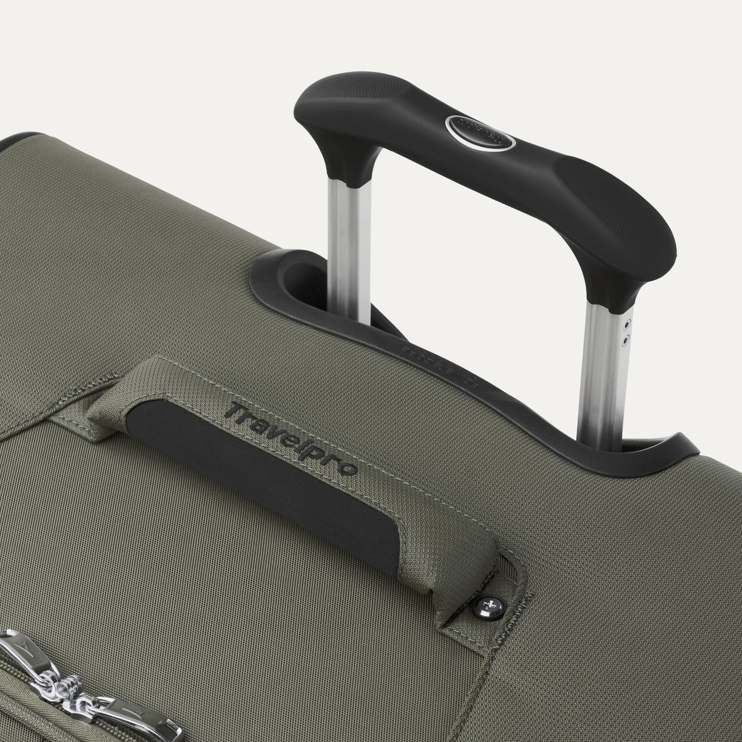 Maxlite® 5 Large Expandable Soft Shell Spinner 79cm (79 x  53 x 33 cm)