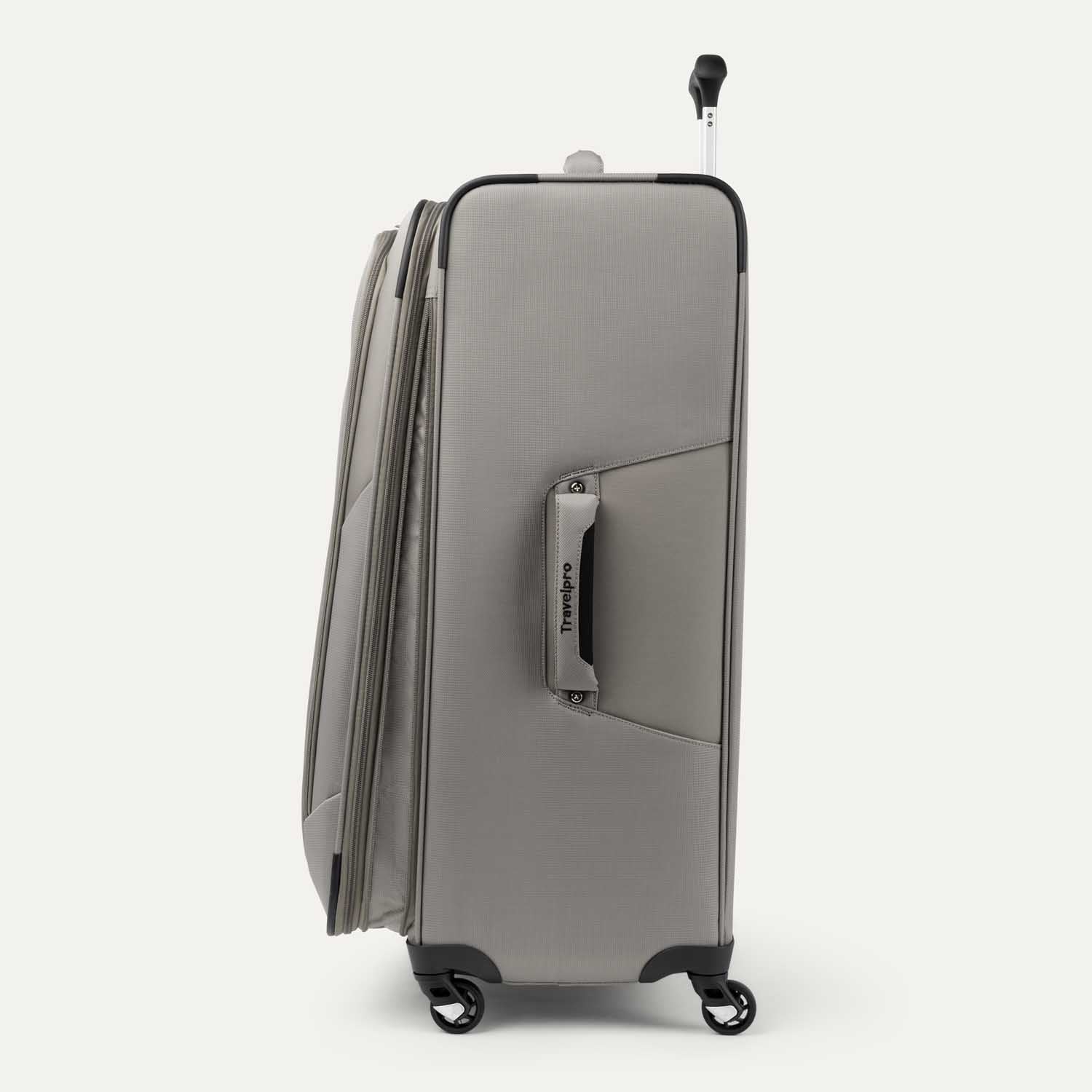 Maxlite® 5 Large Expandable Soft Shell Spinner 79cm (79 x  53 x 33 cm)