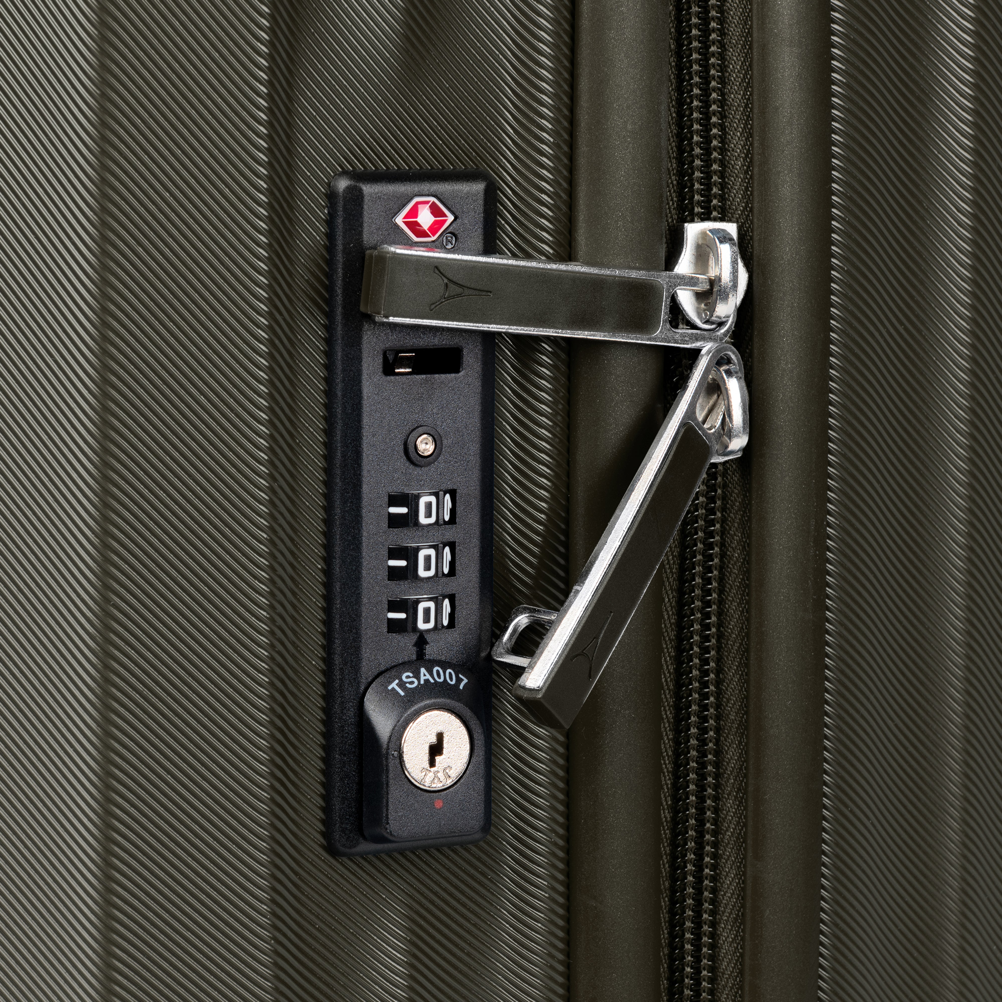 Maxlite® Air Slim Cabin Hard Shell Spinner 55cm (55 x 40 x 20 cm)