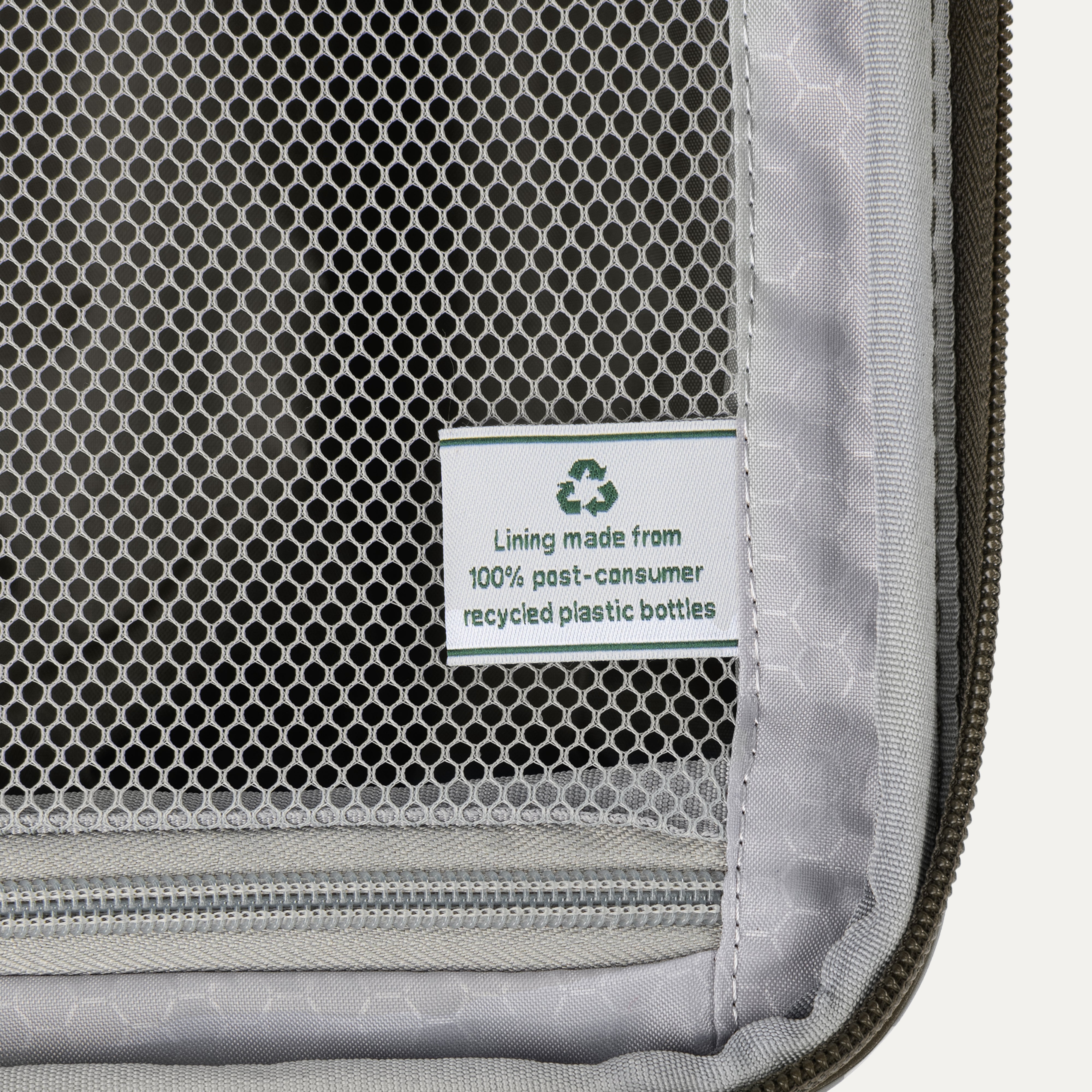 Maxlite® Air Slim Cabin Hard Shell Spinner 55cm (55 x 40 x 20 cm)