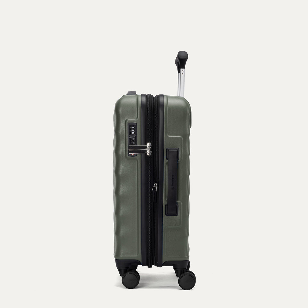 Maxlite® Air V2 Cabin Hard Shell Spinner (55.9 x 35.6 x 22.9 cm)