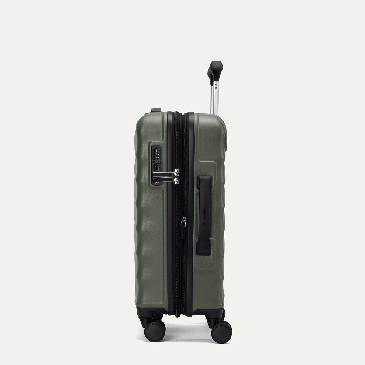 Maxlite® Air V2 Cabin Hard Shell Spinner (55.9 x 35.6 x 22.9 cm)