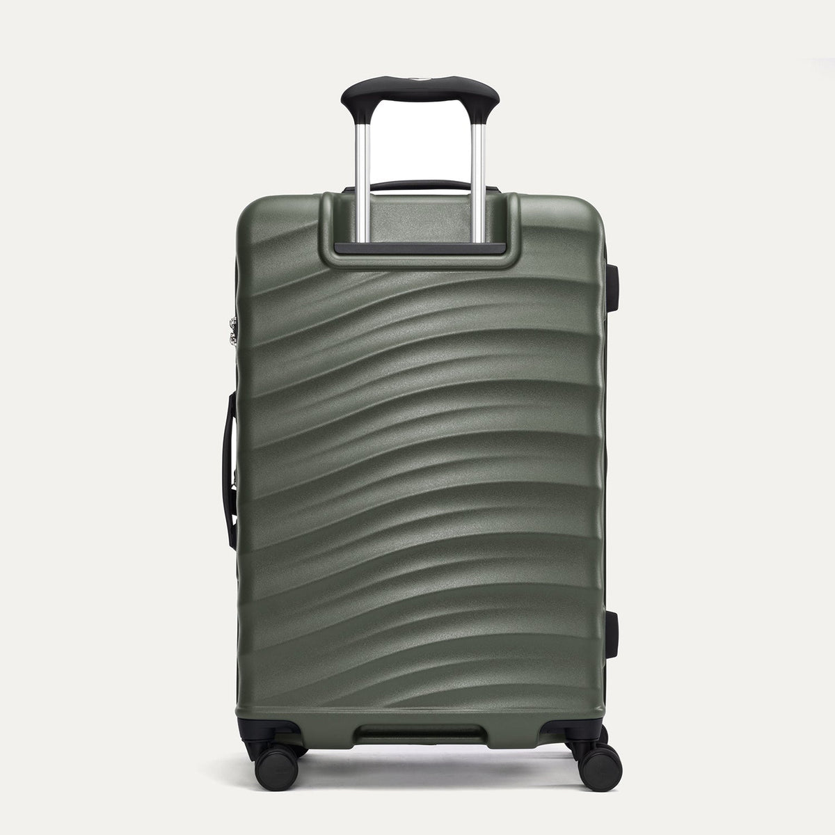 Maxlite® Air V2 Medium Check-In Hard Shell Spinner (69.8 x 44.5 x 27.9 cm)
