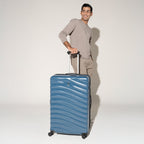 Maxlite® Air V2 Large Check-In Hard Shell Spinner (77.5 x 49.5 x 30.5 cm)