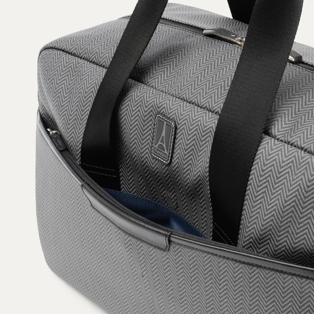 Travelpro® x Travel + Leisure® UnderSeat Tote (24 x 42 x 23 cm)