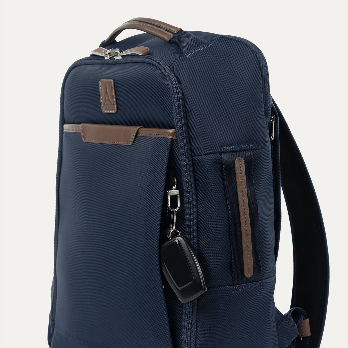 Travelpro® x Travel + Leisure® Slim Backpack (40  x 30 x 15 cm)
