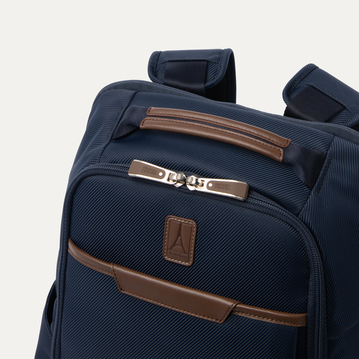 Travelpro® x Travel + Leisure® Slim Backpack (40  x 30 x 15 cm)