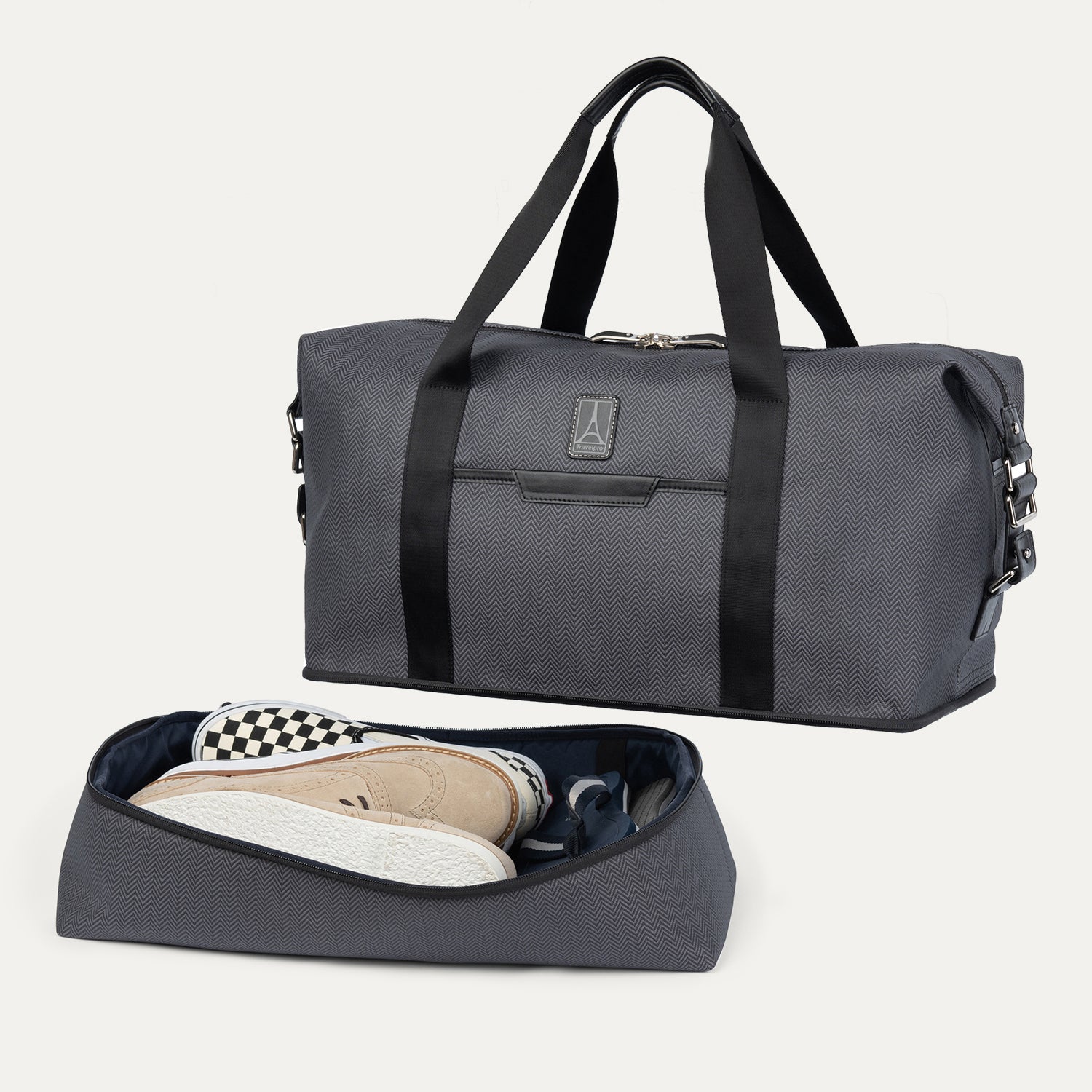 Travelpro® x Travel + Leisure® Drop-Bottom Weekender (38 x 47 x 23 cm )