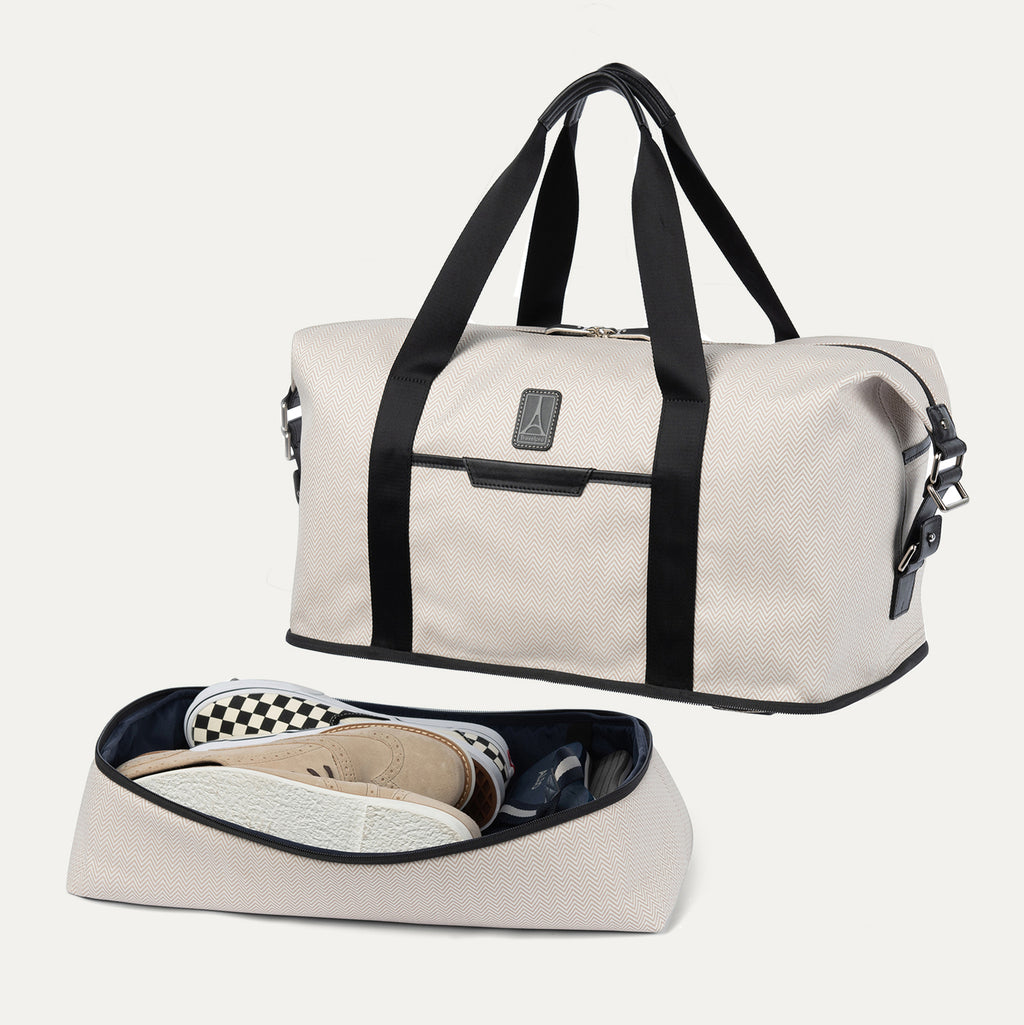 Travelpro® x Travel + Leisure® Drop-Bottom Weekender (38 x 47 x 23 cm )