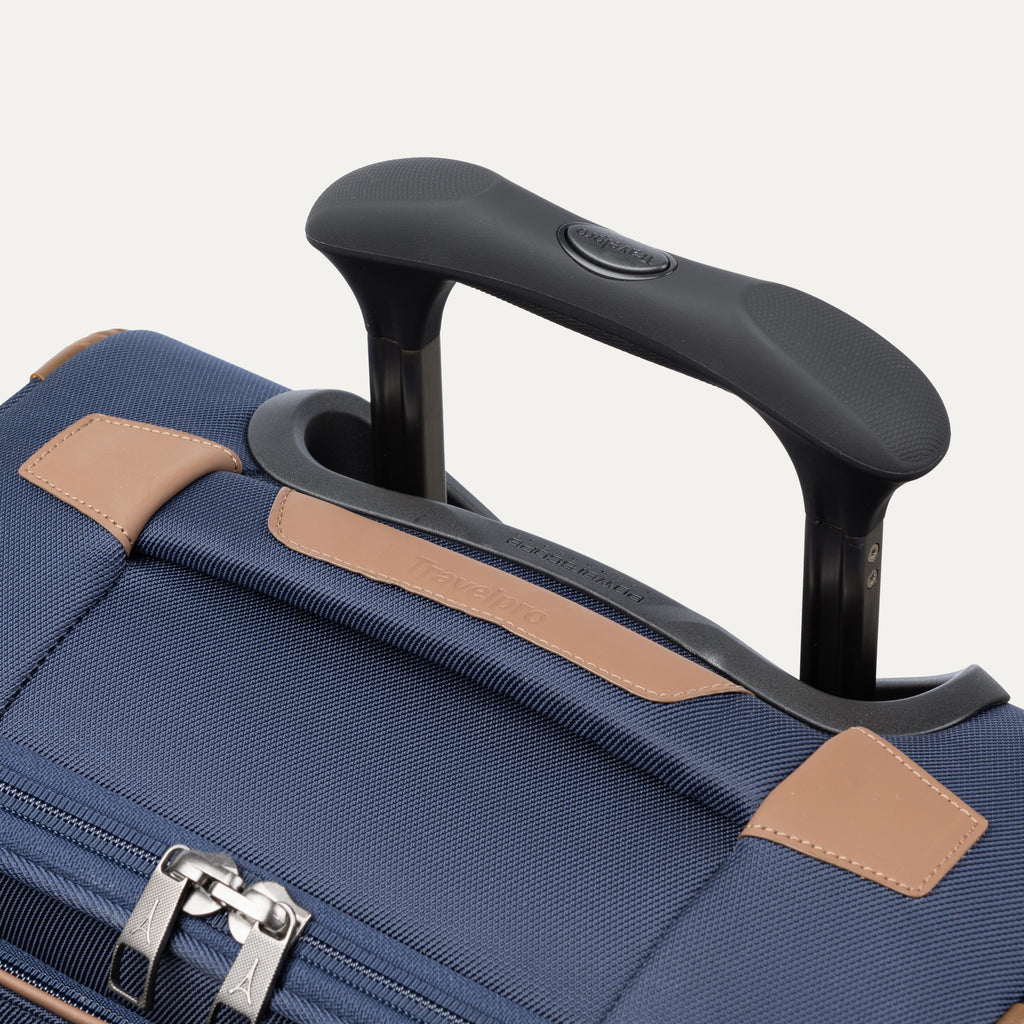 Crew™ Classic Compact Expandable Cabin Spinner 56cm (56 x 36 x 23 cm)