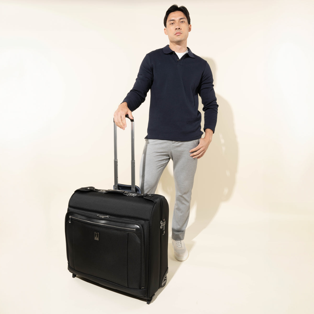 Platinum® Elite Rollende Kleidertasche (61 x 62 x 27 cm)