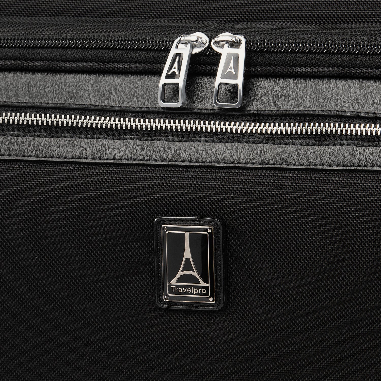 Platinum® Elite Rollende Kleidertasche (61 x 62 x 27 cm)