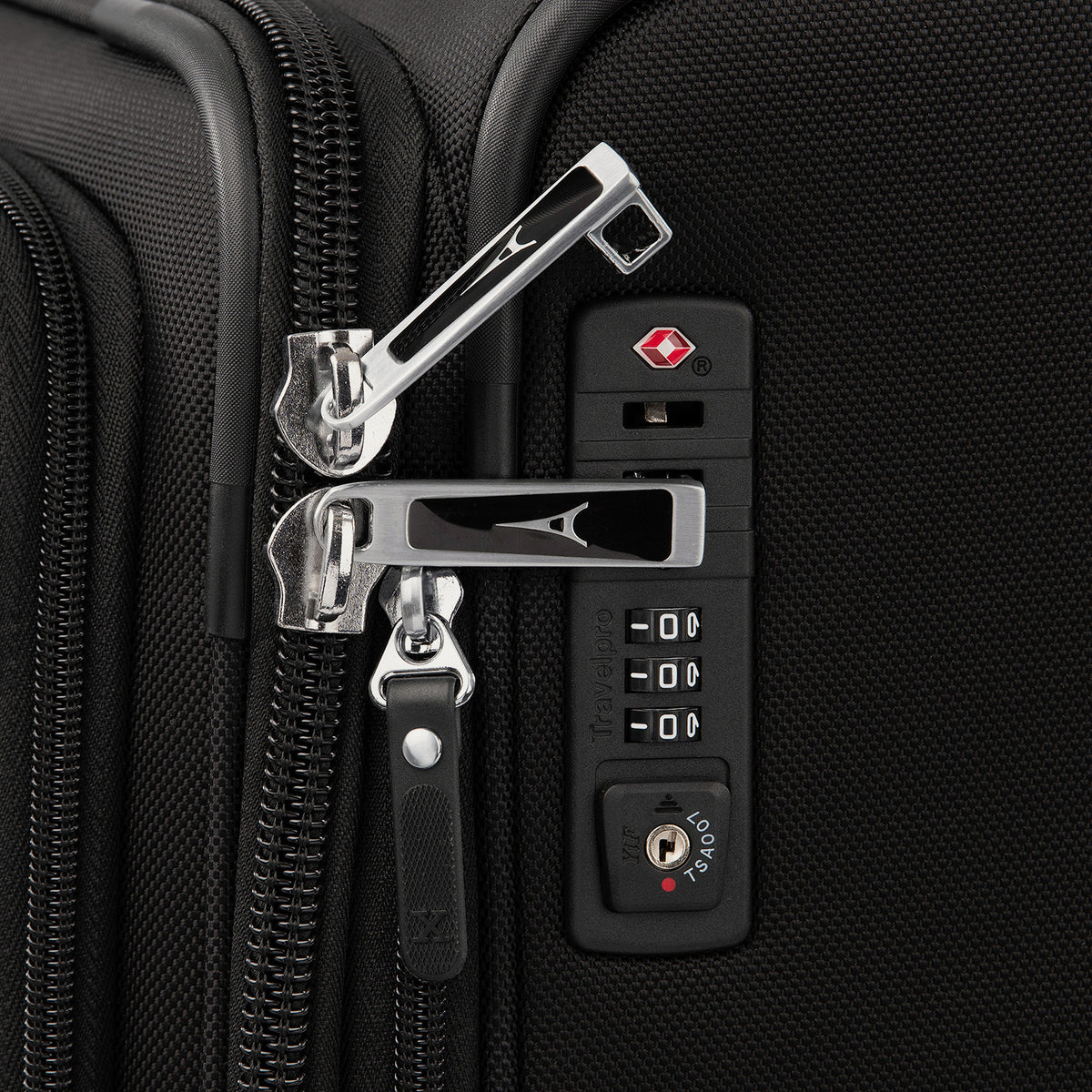 Maleta spinner mediana expandible Platinum® Elite (71 x 47 x 30 cm)