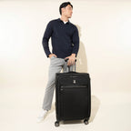 Platinum® Elite Medium Expandable Spinner (71 x 47 x 30 cm)