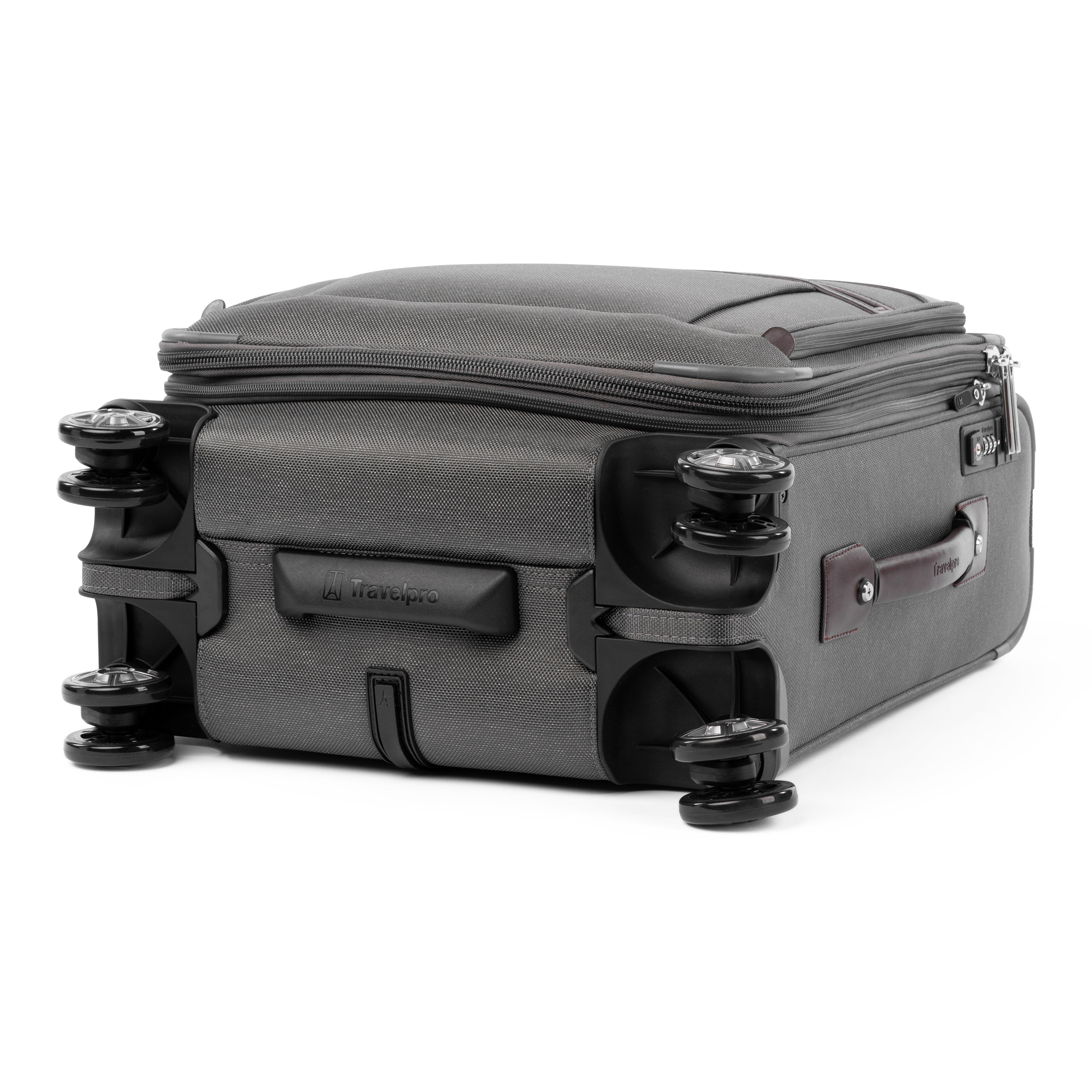 Platinum® Elite Slim Carry-On Expandable Softside Spinner 55cm (55 x 40 x 20 cm)