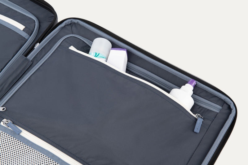 Platinum® Elite Medium Expandable Hard Shell Spinner 69cm (69 x 46 x 33cm)