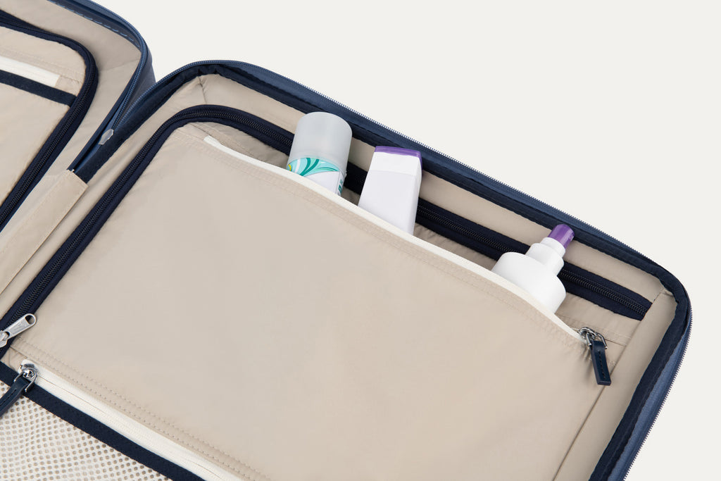 Platinum® Elite Medium Expandable Hard Shell Spinner 69cm (69 x 46 x 33cm)