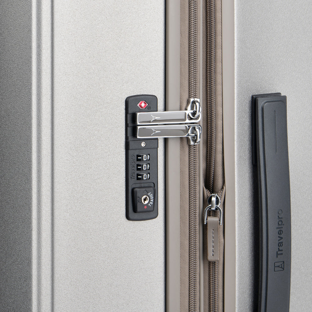 Platinum® Elite Medium Expandable Hard Shell Spinner 69cm (69 x 46 x 33cm)
