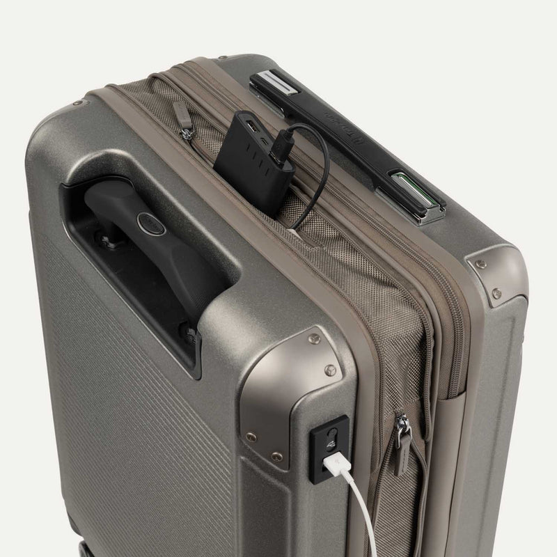 Platinum® Elite Expandable Cabin Hard Shell Spinner 55cm (55 x 40 x 20cm)