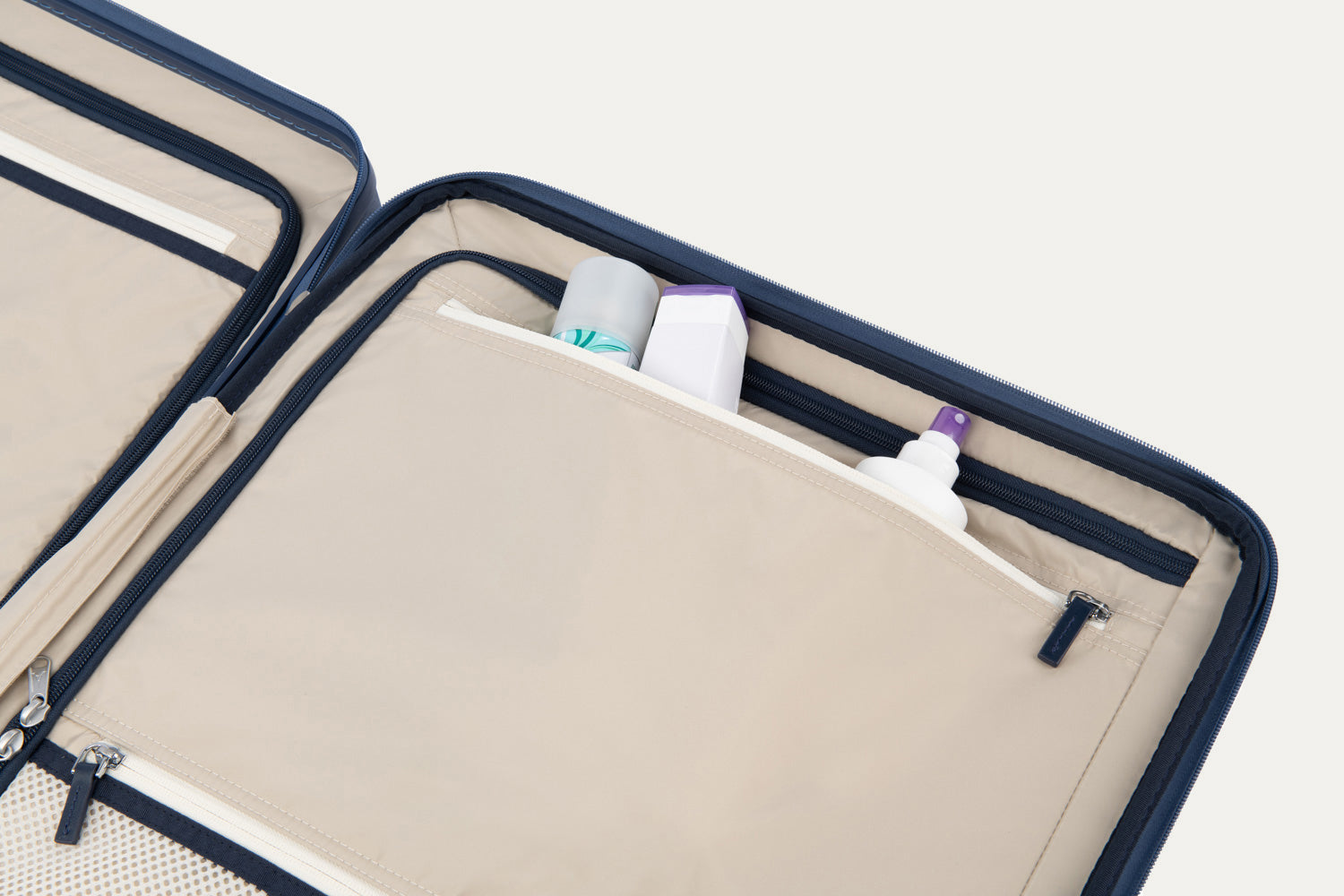 Platinum® Elite Large Expandable Hard Shell Spinner 76cm (76 x 46 x 34cm)