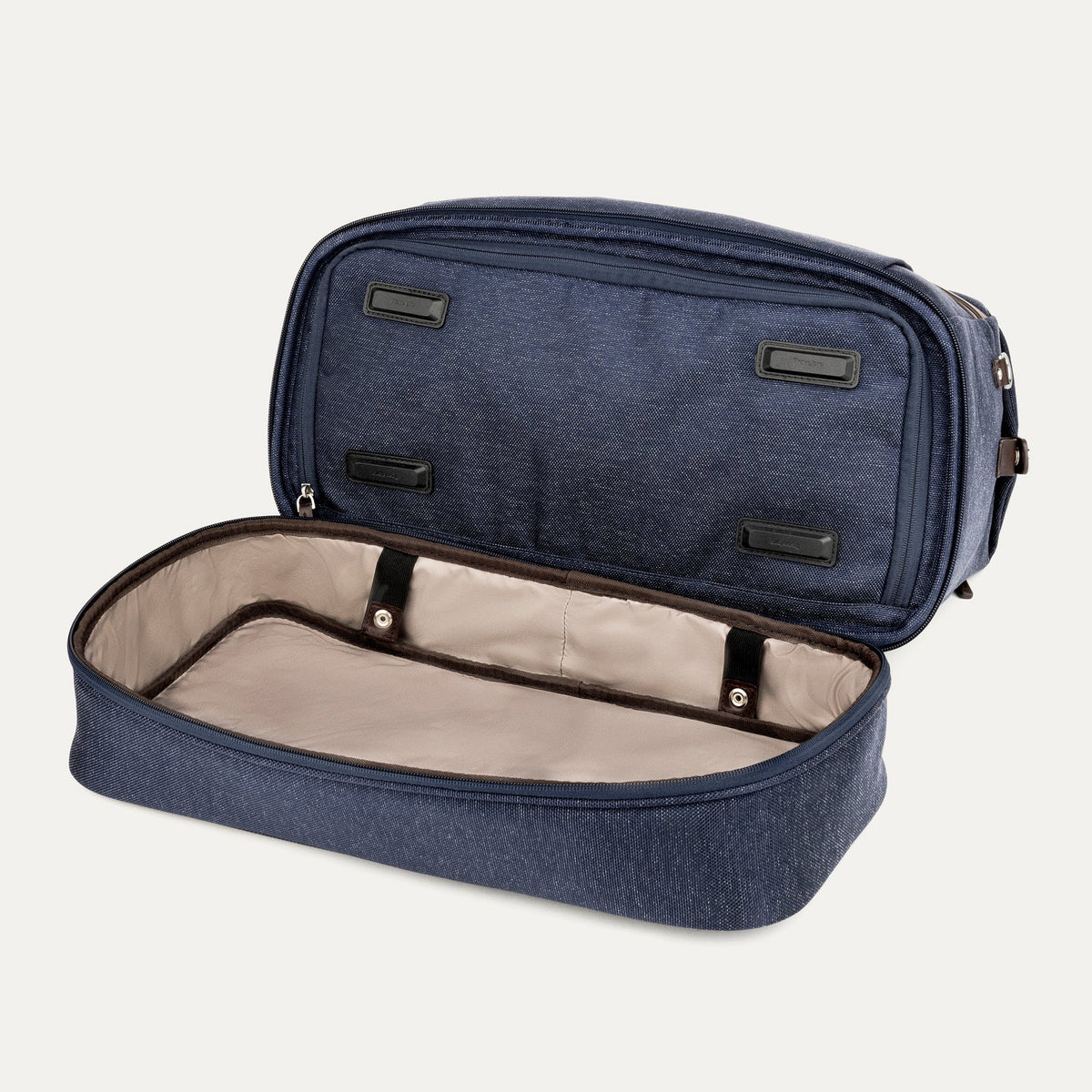 Platinum® Elite Drop-Bottom Weekender (38 x 47 x 23 cm)