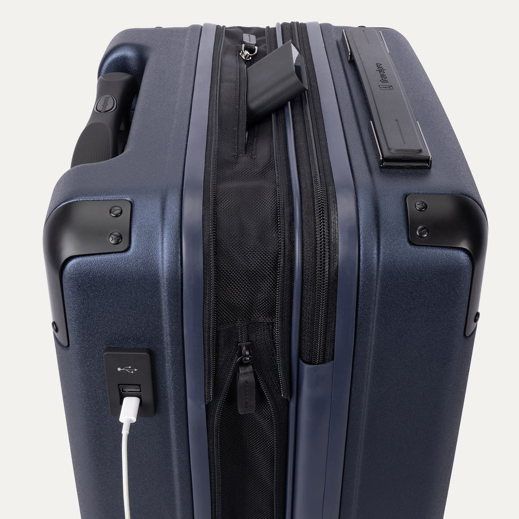 Platinum® Elite Compact Cabin Hardshell Spinner V2 (55.9 x 35.6 x 22.9 cm)