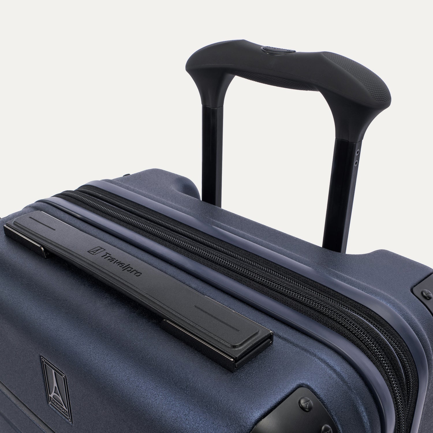 Platinum® Elite Compact Cabin Hardshell Spinner V2 (55.9 x 35.6 x 22.9 cm)