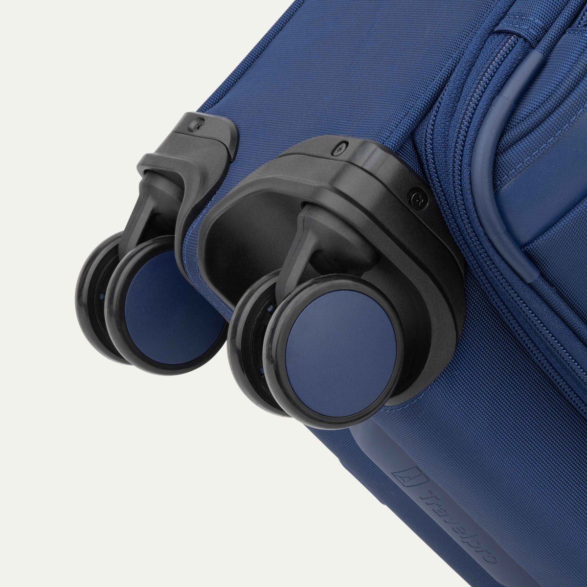 VersaPack®+ Compact Expandable Cabin Spinner 56cm (56 x 36 x 23 cm)