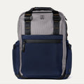 Travelpro® Altitude™ Medium Expandable Laptop Backpack 25-30L (43 x 37 x 22 cm)