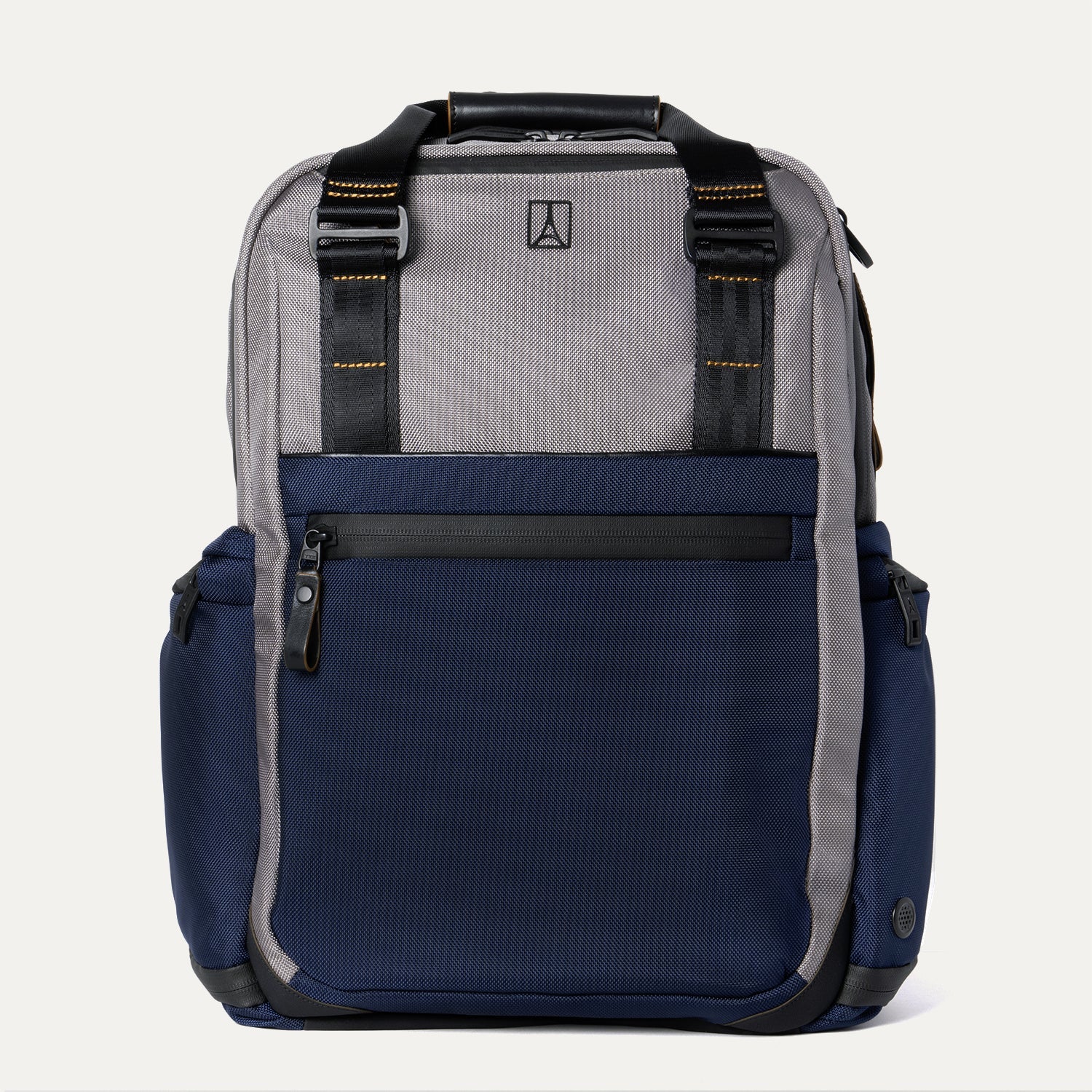 Travelpro® Altitude™ Medium Expandable Laptop Backpack 25-30L (43 x 37 x 22 cm)