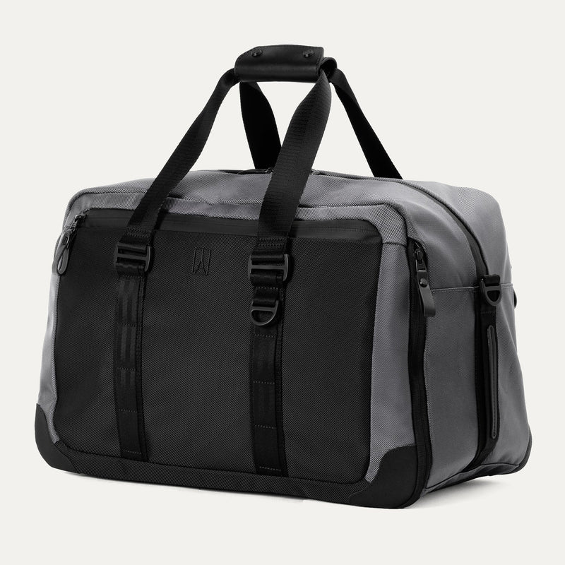 Travelpro® Altitude™ Double Expansion Duffel (32 x 49 x 23 cm)