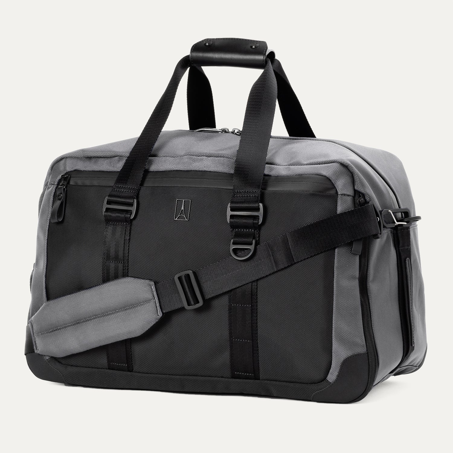 Travelpro® Altitude™ Double Expansion Duffel (32 x 49 x 23 cm)