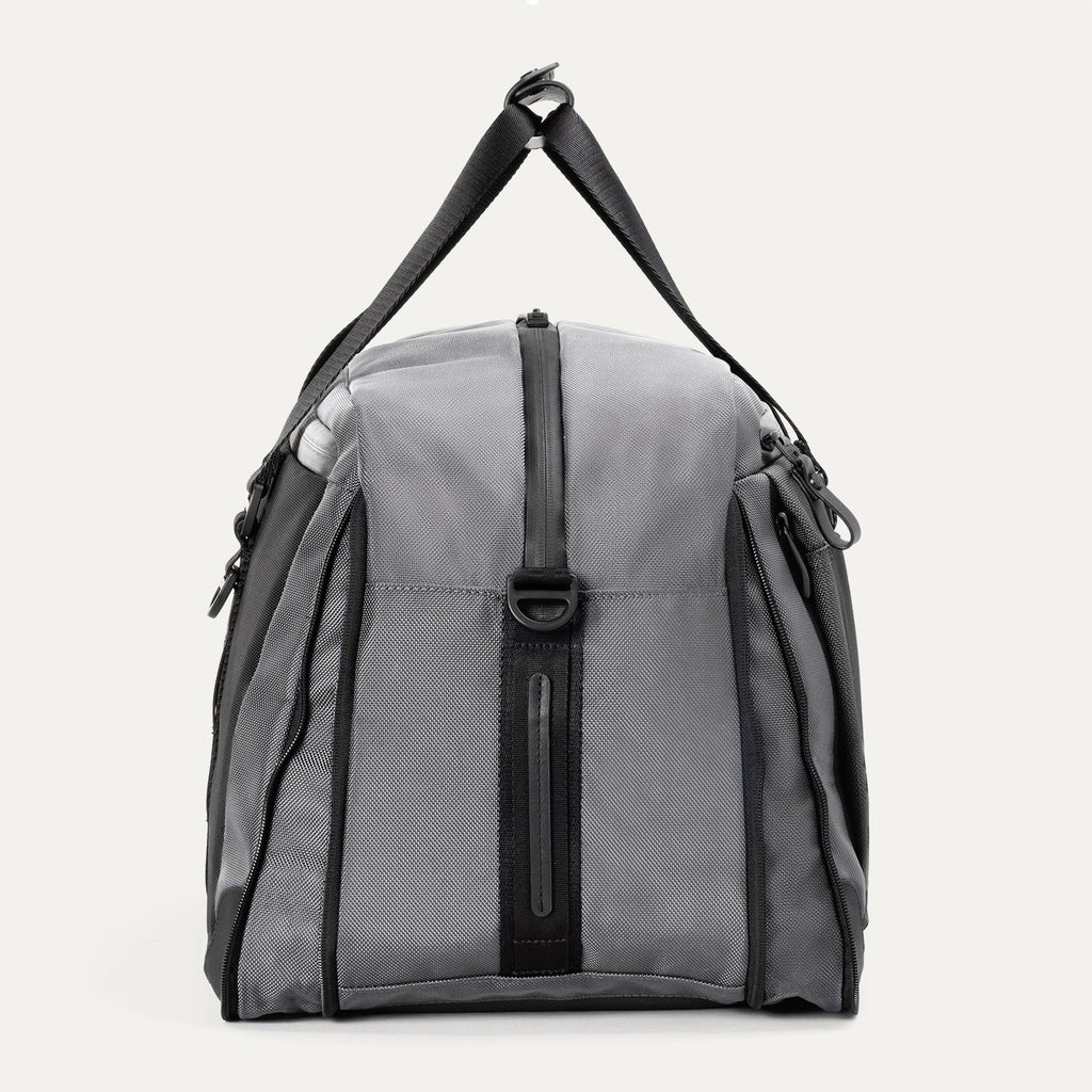 Travelpro® Altitude™ Double Expansion Duffel (32 x 49 x 23 cm)