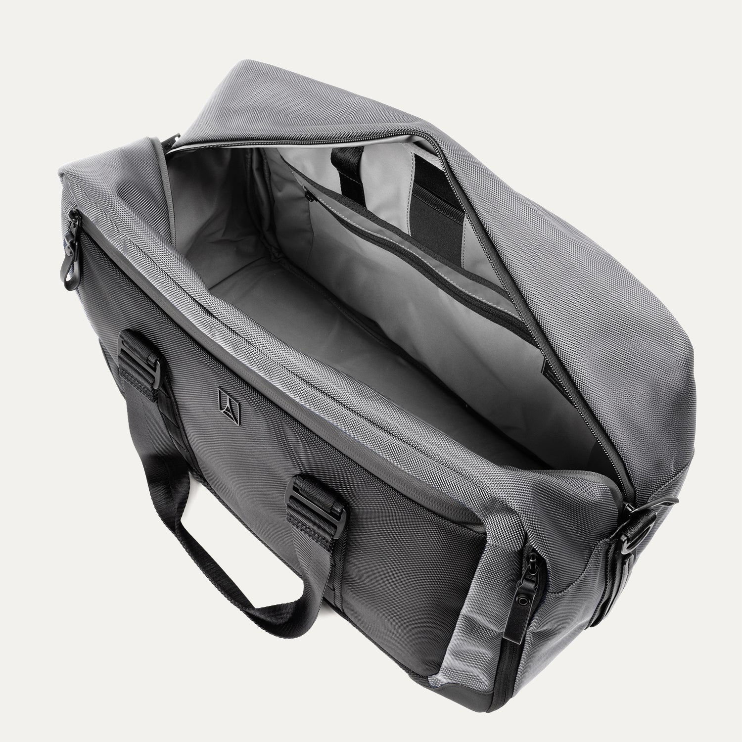 Travelpro® Altitude™ Double Expansion Duffel (32 x 49 x 23 cm)