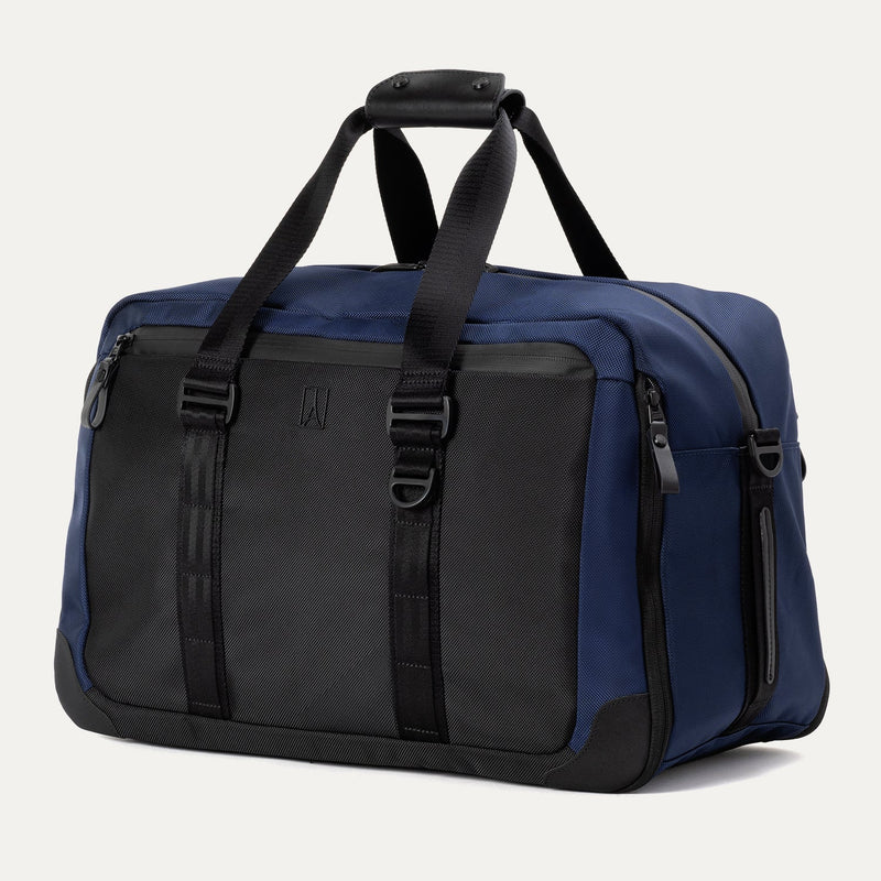 Travelpro® Altitude™ Double Expansion Duffel (32 x 49 x 23 cm)