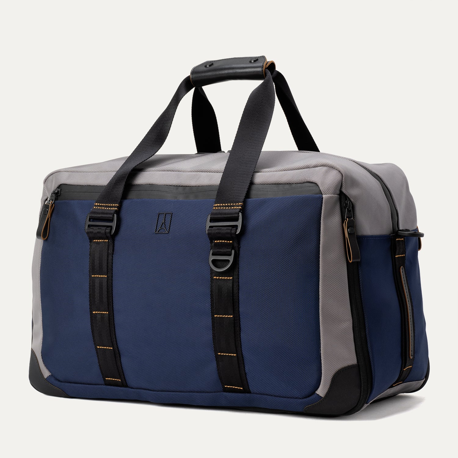 Travelpro® Altitude™ Double Expansion Duffel (32 x 49 x 23 cm)