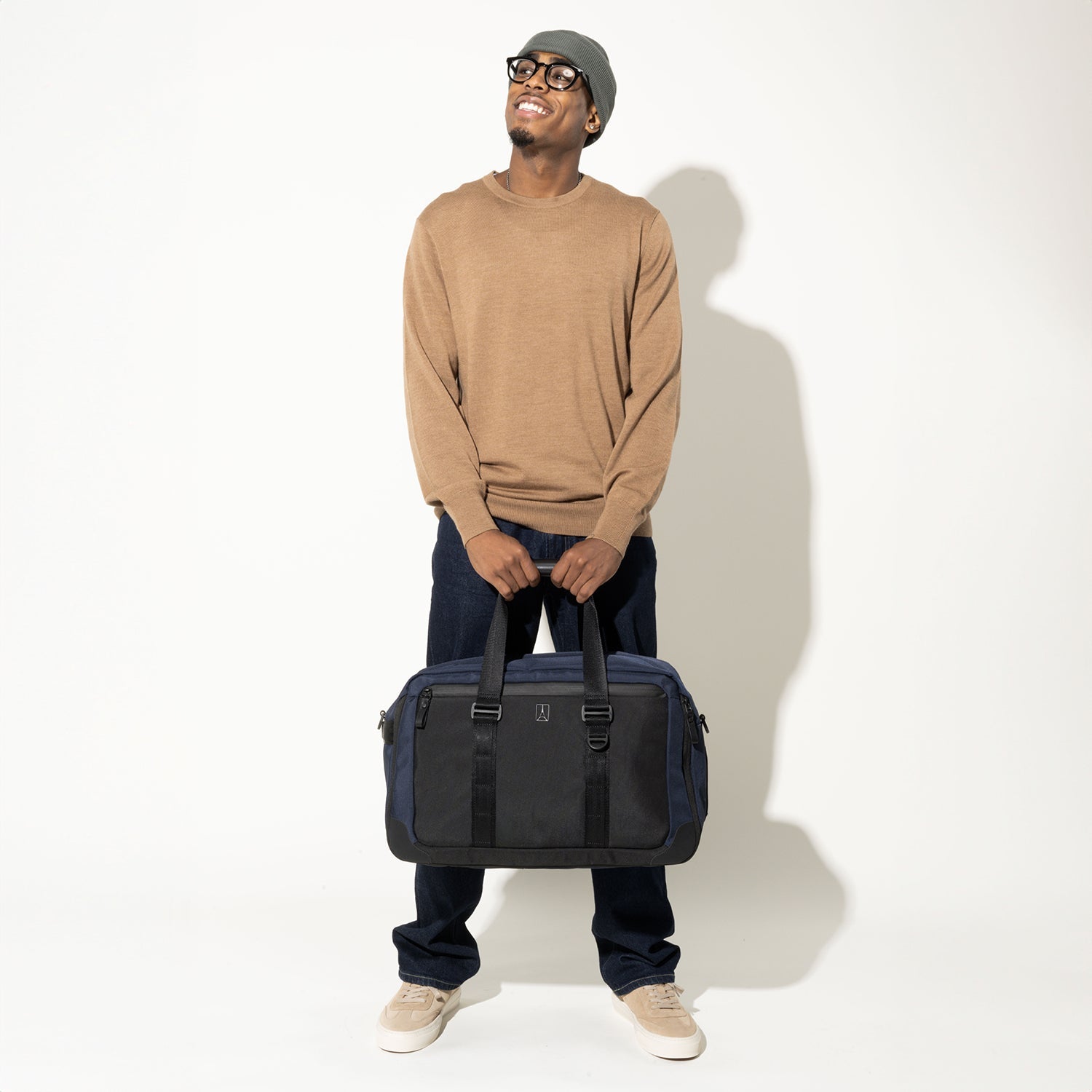 Travelpro® Altitude™ Double Expansion Duffel (32 x 49 x 23 cm)
