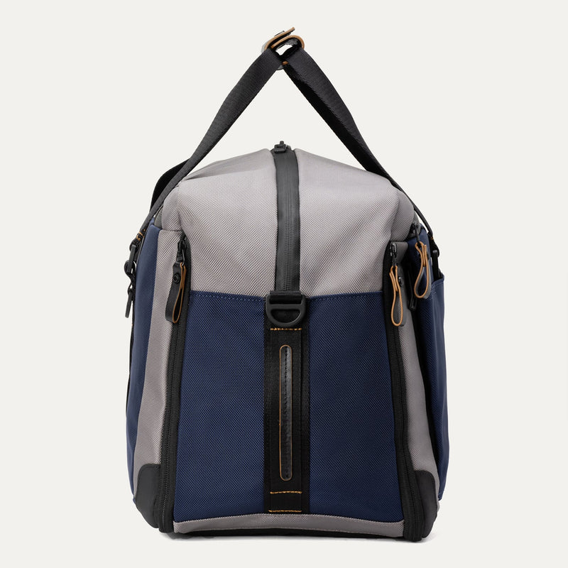 Travelpro® Altitude™ Double Expansion Duffel (32 x 49 x 23 cm)