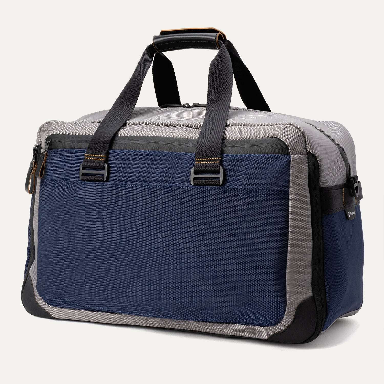 Travelpro® Altitude™ Double Expansion Duffel (32 x 49 x 23 cm)