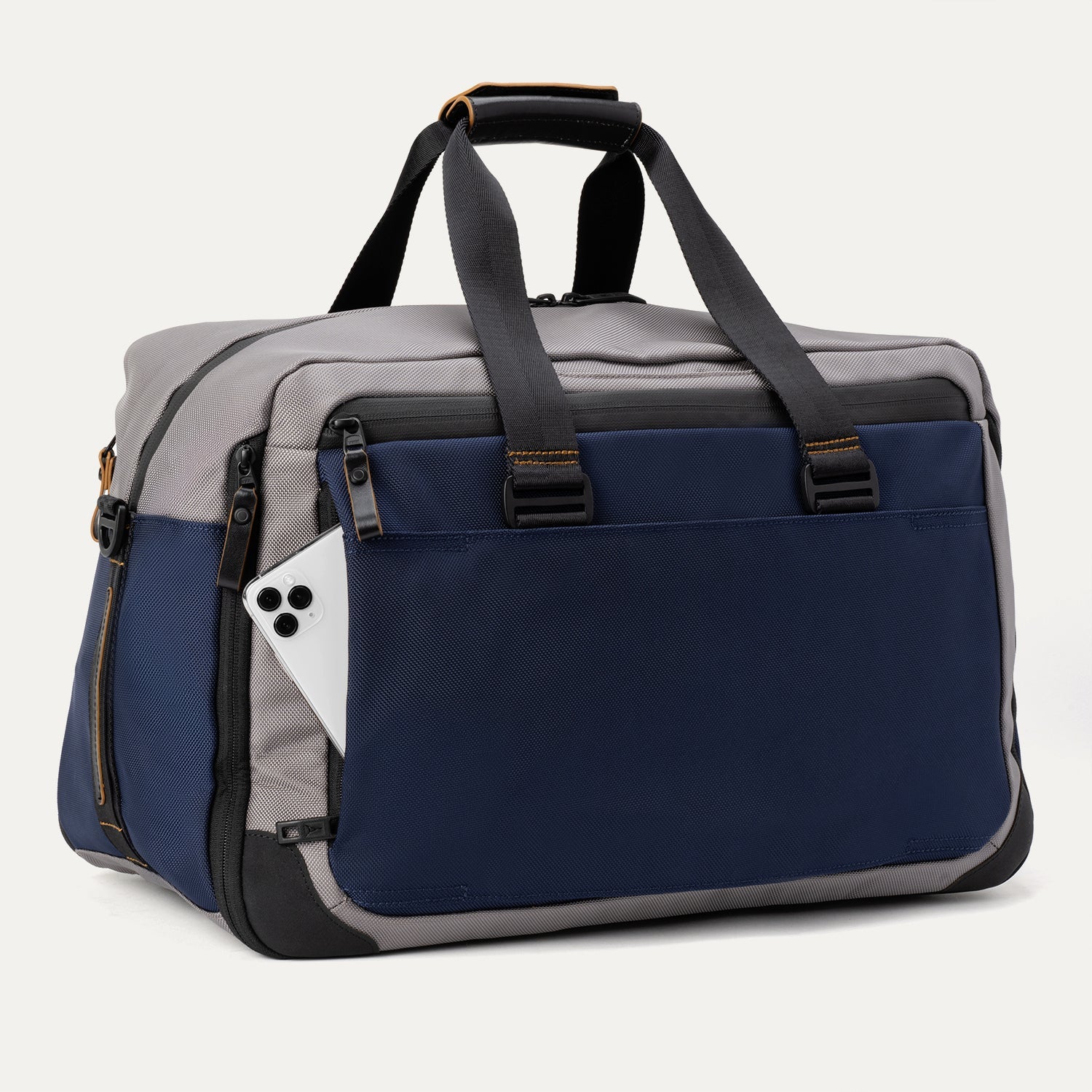 Travelpro® Altitude™ Double Expansion Duffel (32 x 49 x 23 cm)