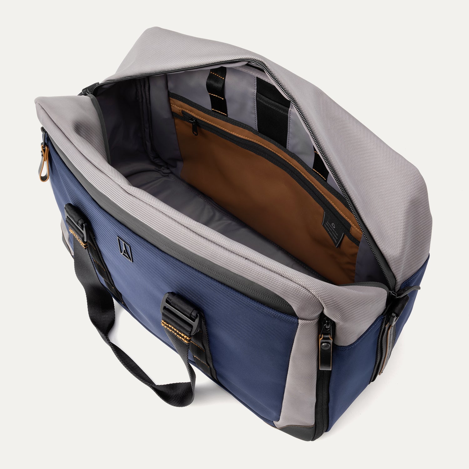 Travelpro® Altitude™ Doppelt erweiterbare Reisetasche (32 x 49 x 23 cm)