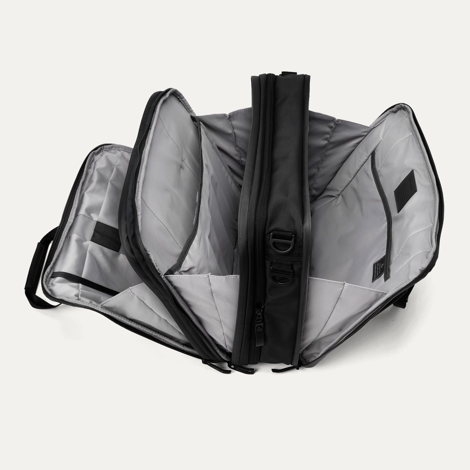 Travelpro® Altitude™ Full Expansion Brief (31 x 41 x 6cm)
