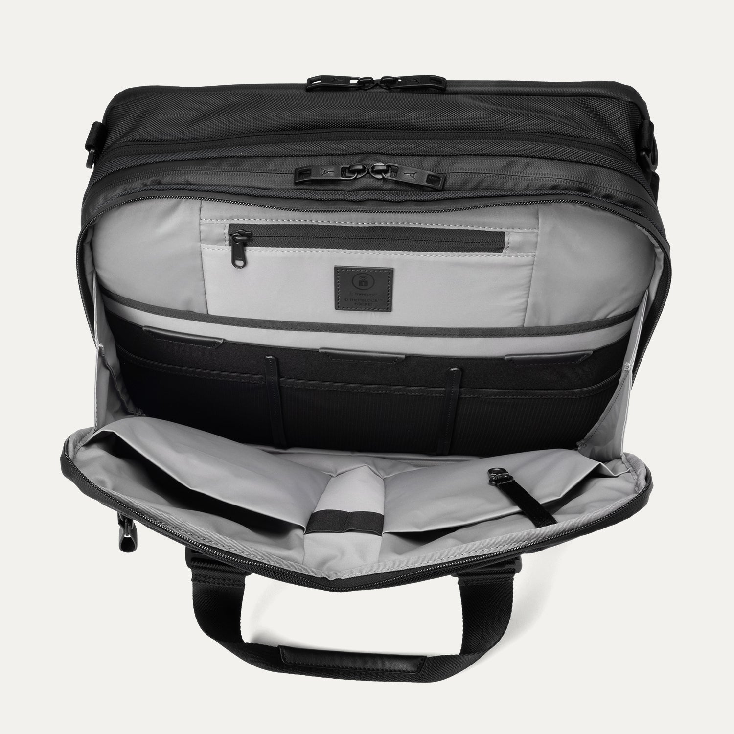 Travelpro® Altitude™ Full Expansion Brief (31 x 41 x 6cm)