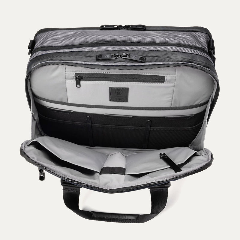 Travelpro® Altitude™ Full Expansion Brief (31 x 41 x 6cm)