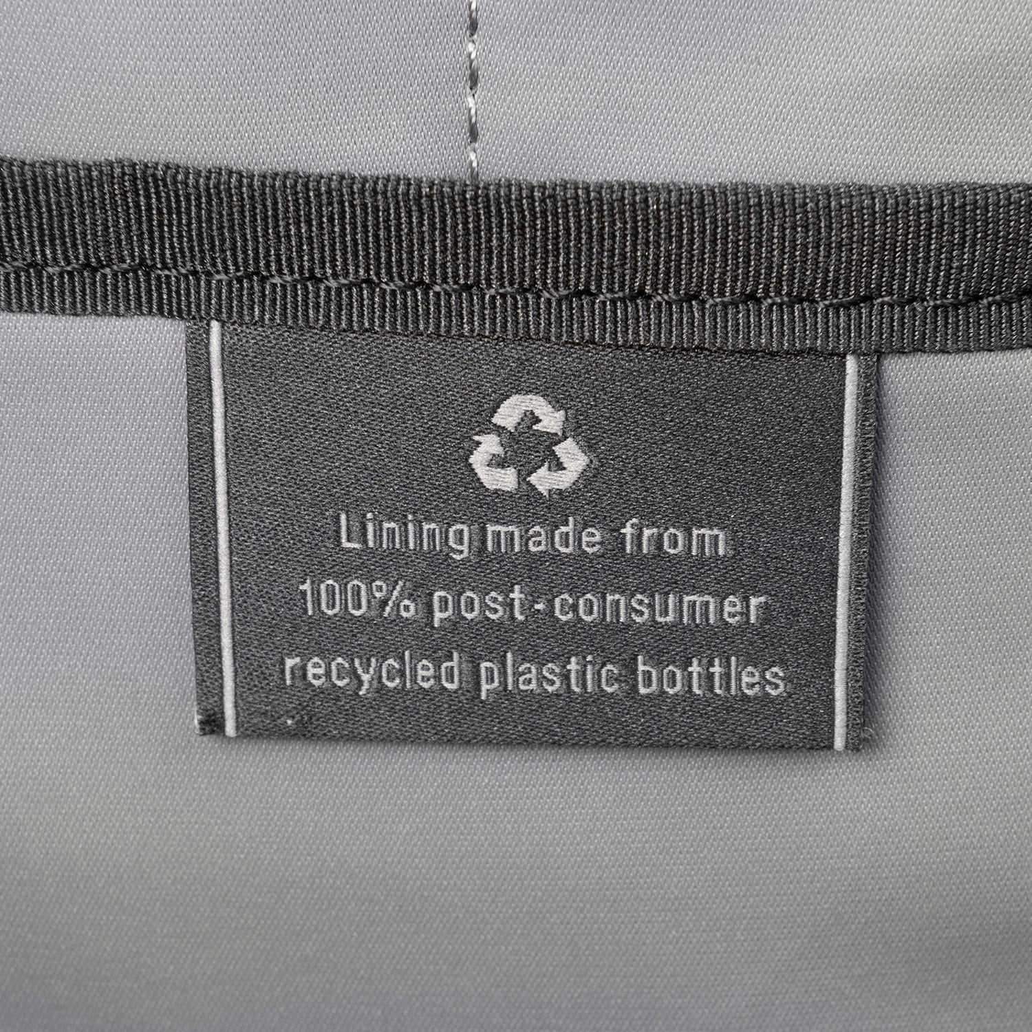 Travelpro® Altitude™ Full Expansion Brief (31 x 41 x 6cm)